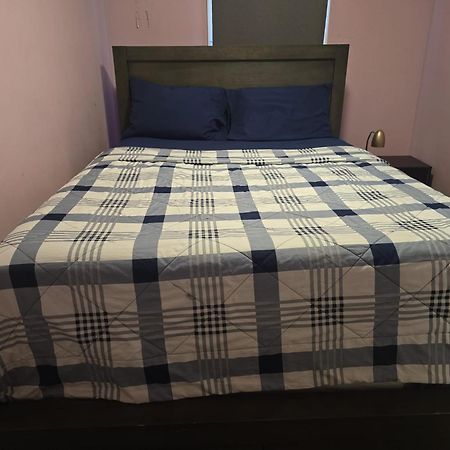 Winnipeg Peace Home Bagian luar foto