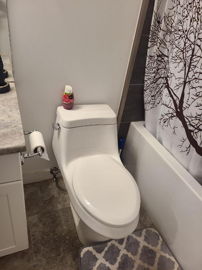 Winnipeg Peace Home Bagian luar foto