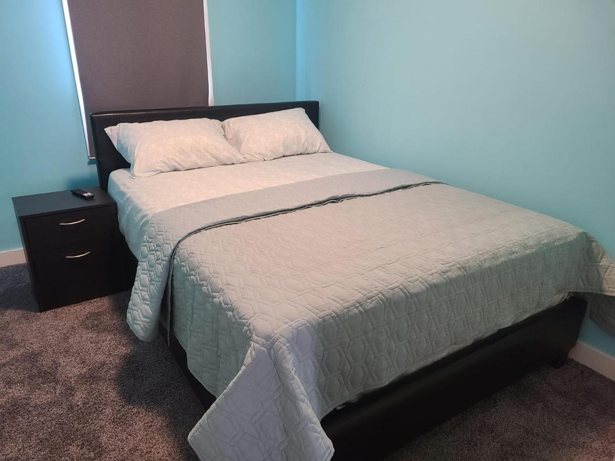 Winnipeg Peace Home Bagian luar foto